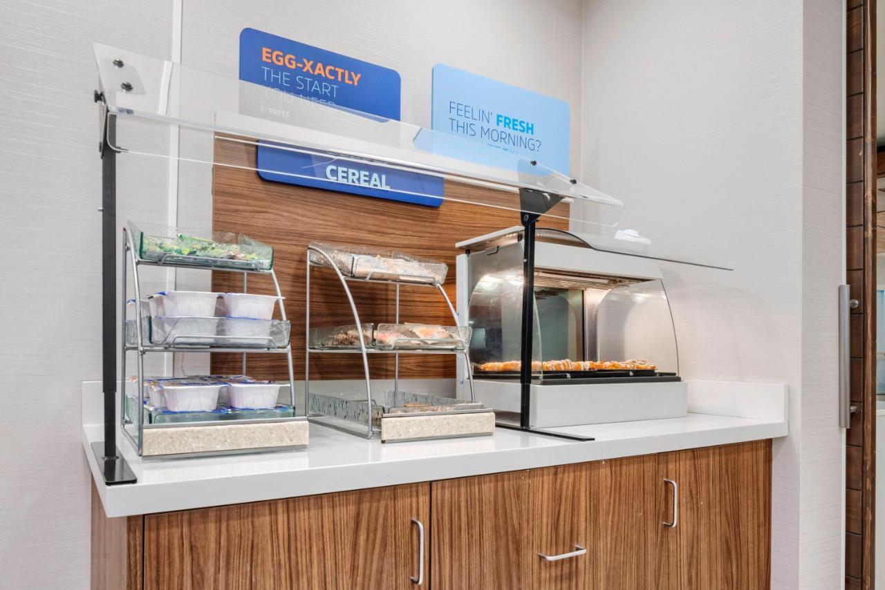 Holiday Inn Express & Suites Macon - I-475 By Ihg Luaran gambar